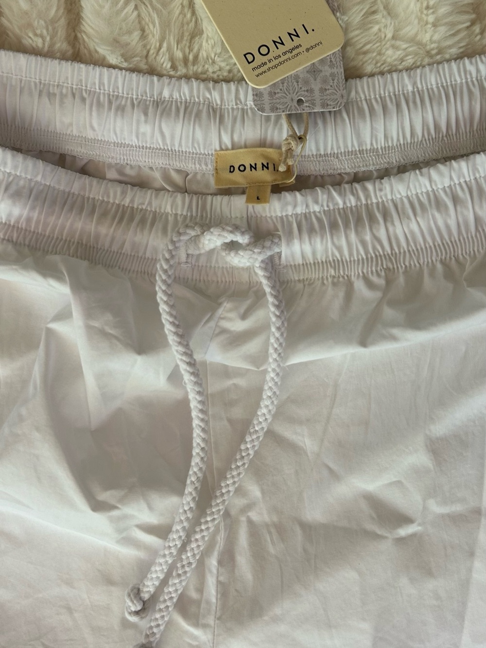 NWT Donni Pop Pants in White - Picture 5 of 7